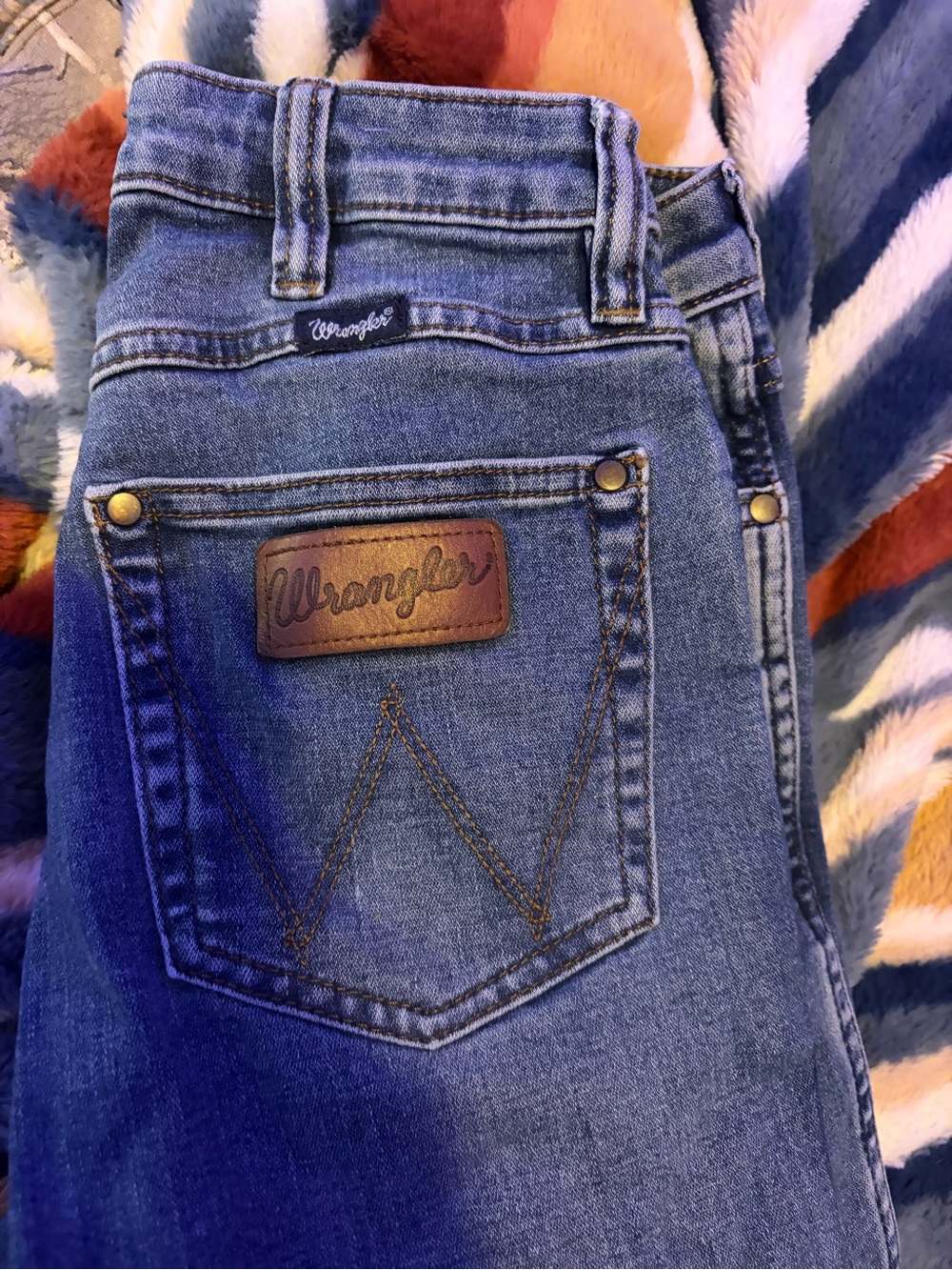 Wrangler Jeans with Blue and White Label Detail